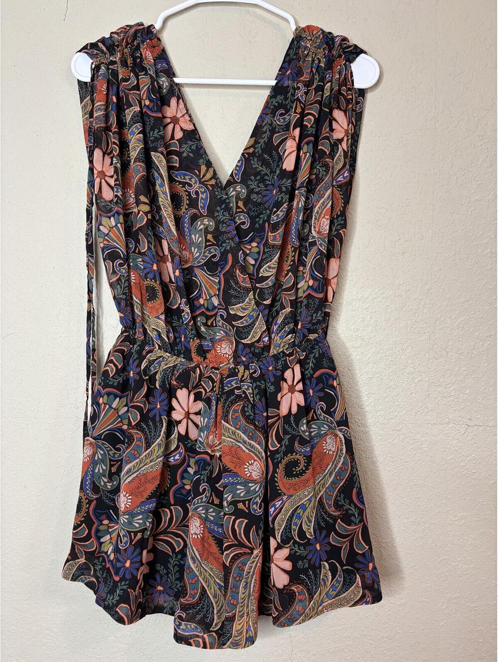 VICI Black Multi Paisley Floral Sleeveless Wrap Romper Size Small